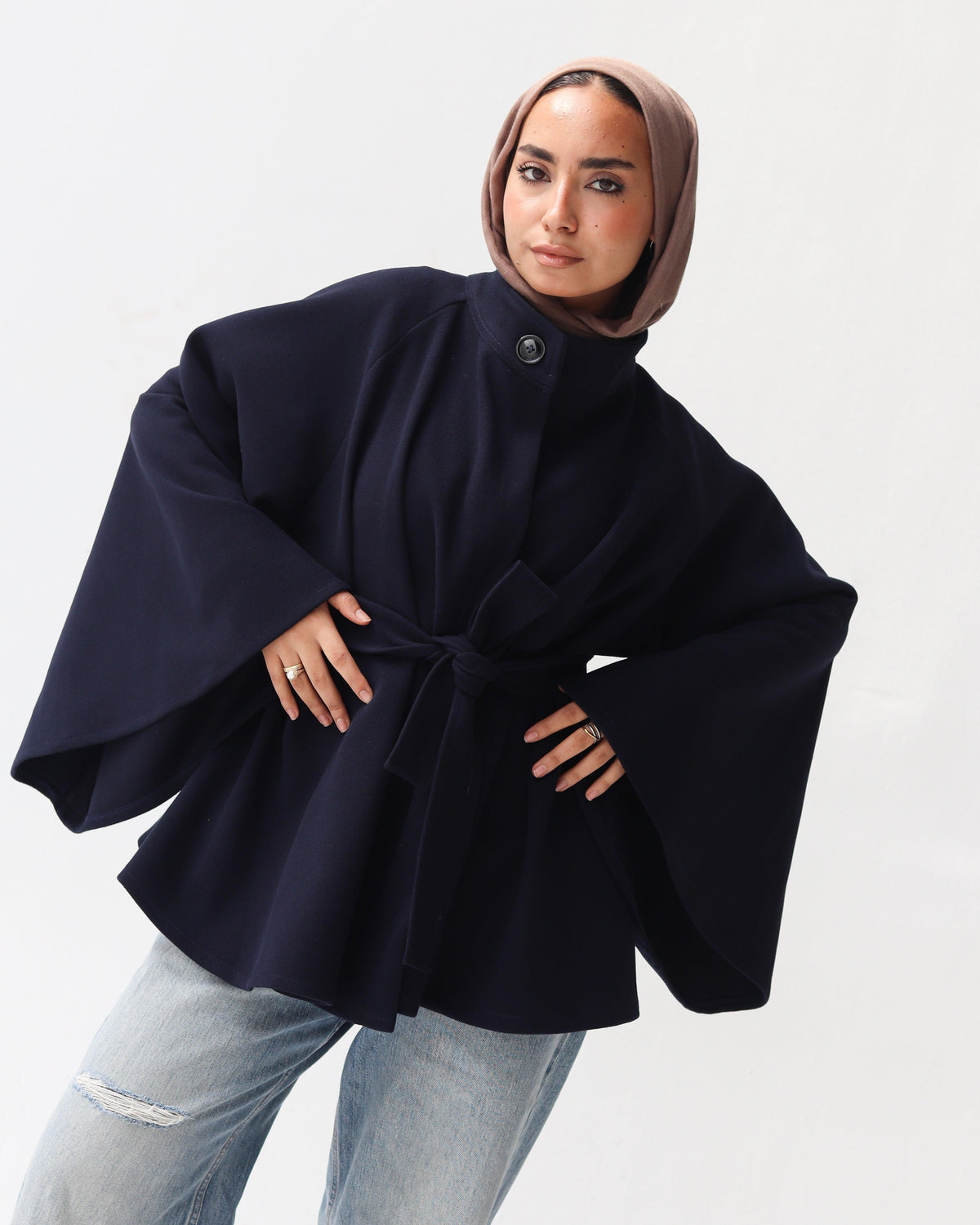 round sleeves coat