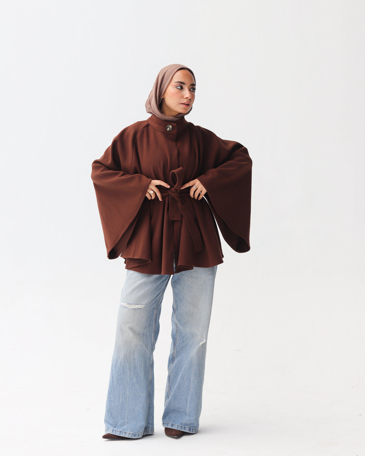 round sleeves coat