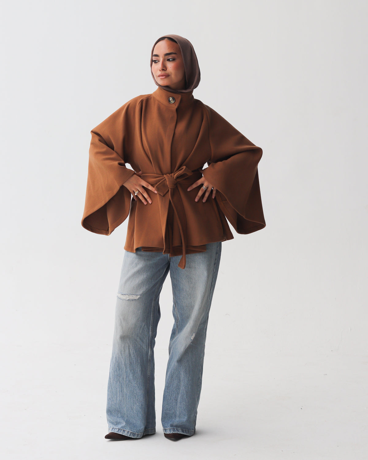 round sleeves coat
