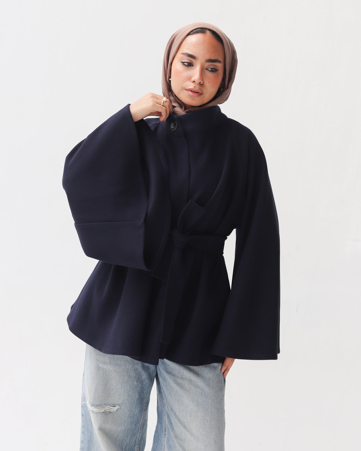 round sleeves coat