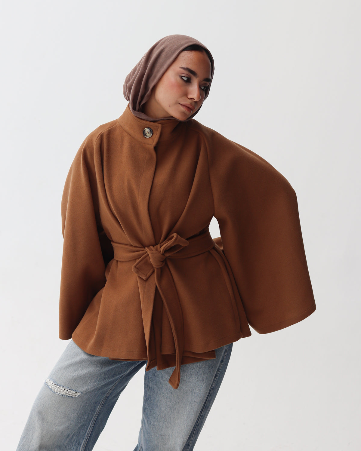 round sleeves coat